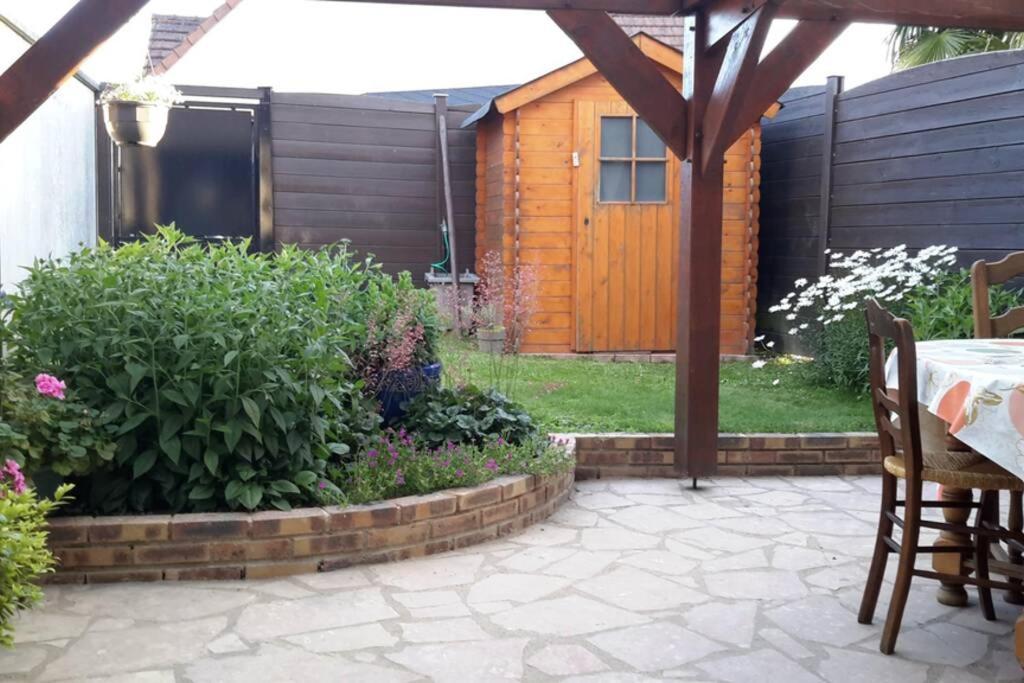 Agreable Logement Dans Petit Village Sud-Essonne Champcueil Εξωτερικό φωτογραφία