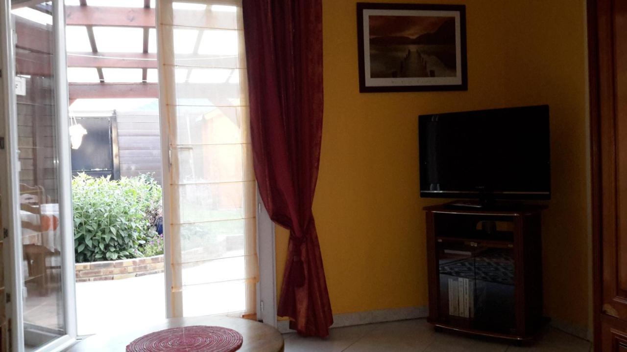 Agreable Logement Dans Petit Village Sud-Essonne Champcueil Εξωτερικό φωτογραφία