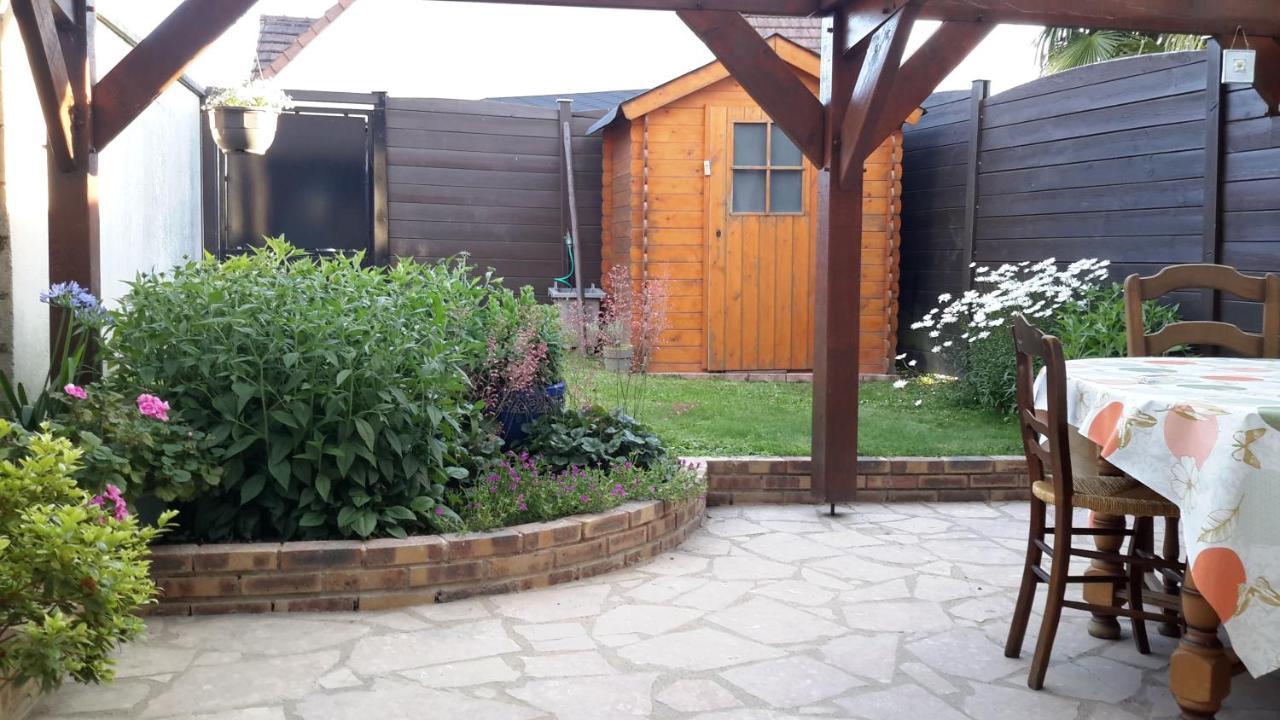 Agreable Logement Dans Petit Village Sud-Essonne Champcueil Εξωτερικό φωτογραφία